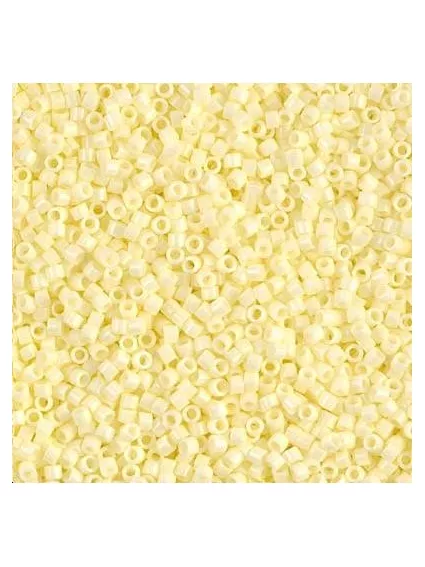 Delica Miyuki 11/0 opac pale yellow  Delica Miyuki 11/0- 1