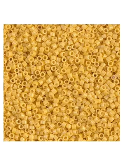 Delica Miyuki 11/0 duracoat opac banana  Delica Miyuki 11/0- 1