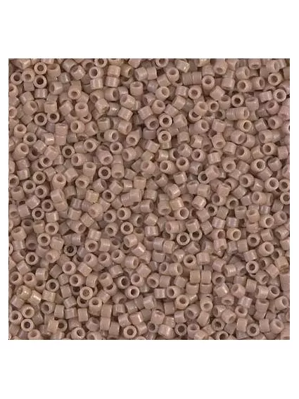 Delica Miyuki 11/0 duracoat opac beige  Delica Miyuki 11/0- 1
