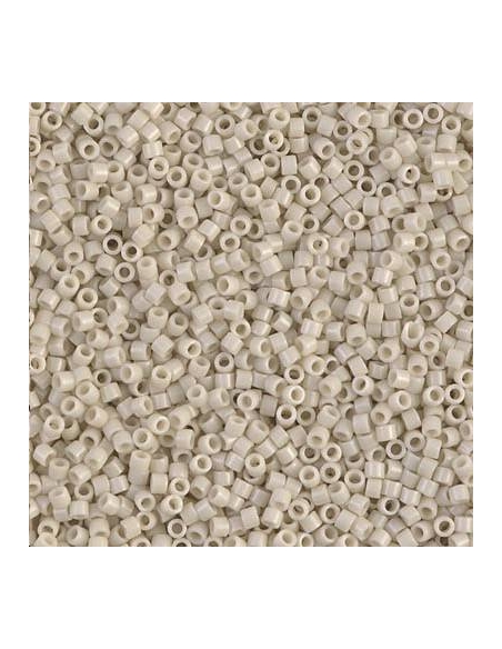 Delica Miyuki 8/0 opac linen luster  Delica Miyuki 8/0- 1