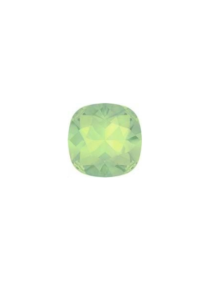 Cabochon carré 10mm chrysolite opal 2