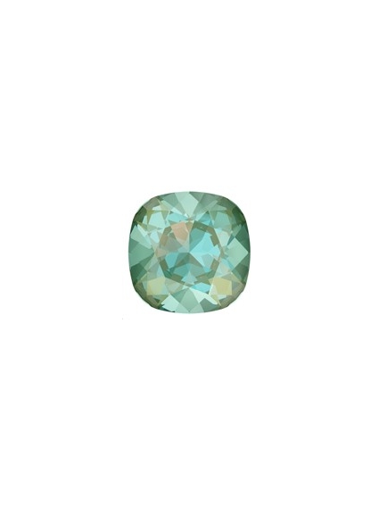 Cabochon carré 10mm crystal silky  2