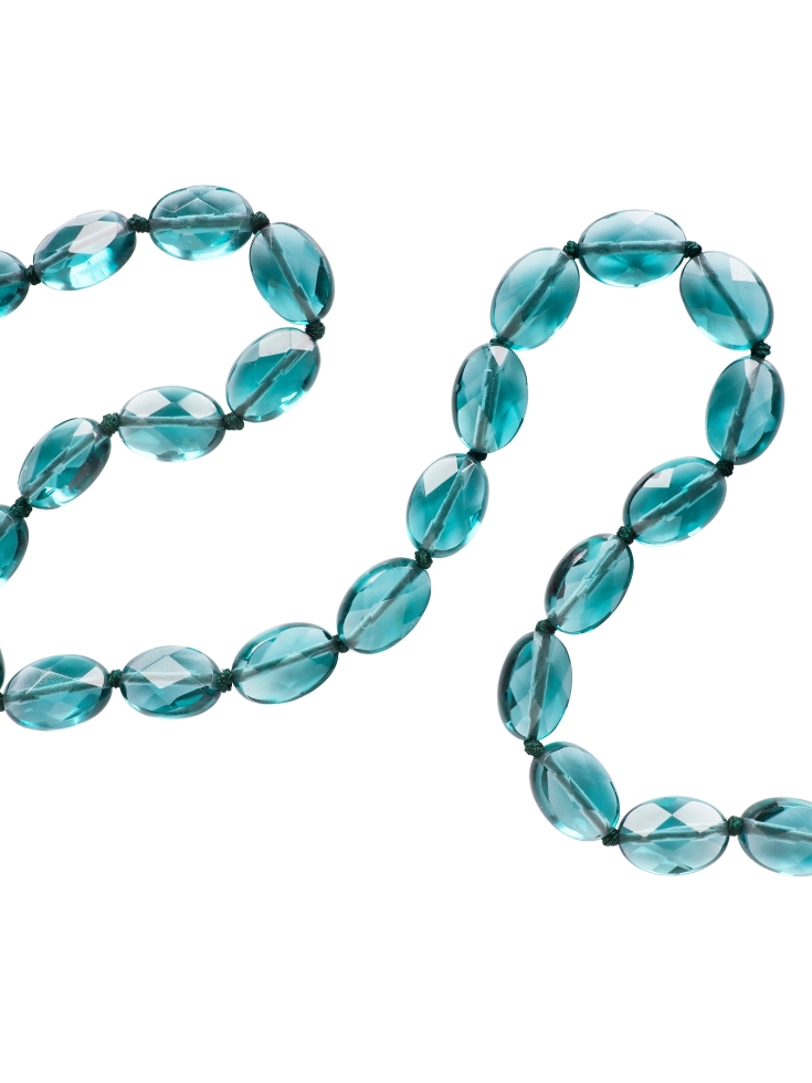 Bijou pierre fine monté sur soie